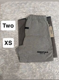 Fear of God Essentials shorts XS – 2 Pairs