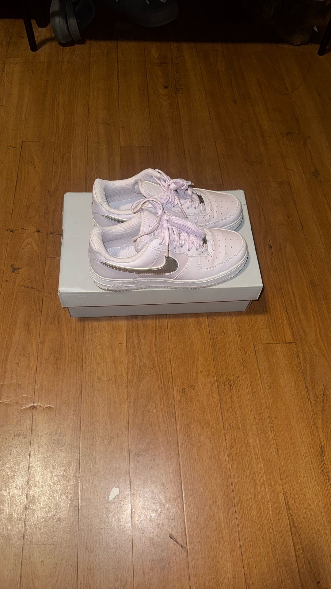 Nike Air Force '07 Essential “Venice Metallic Silver White