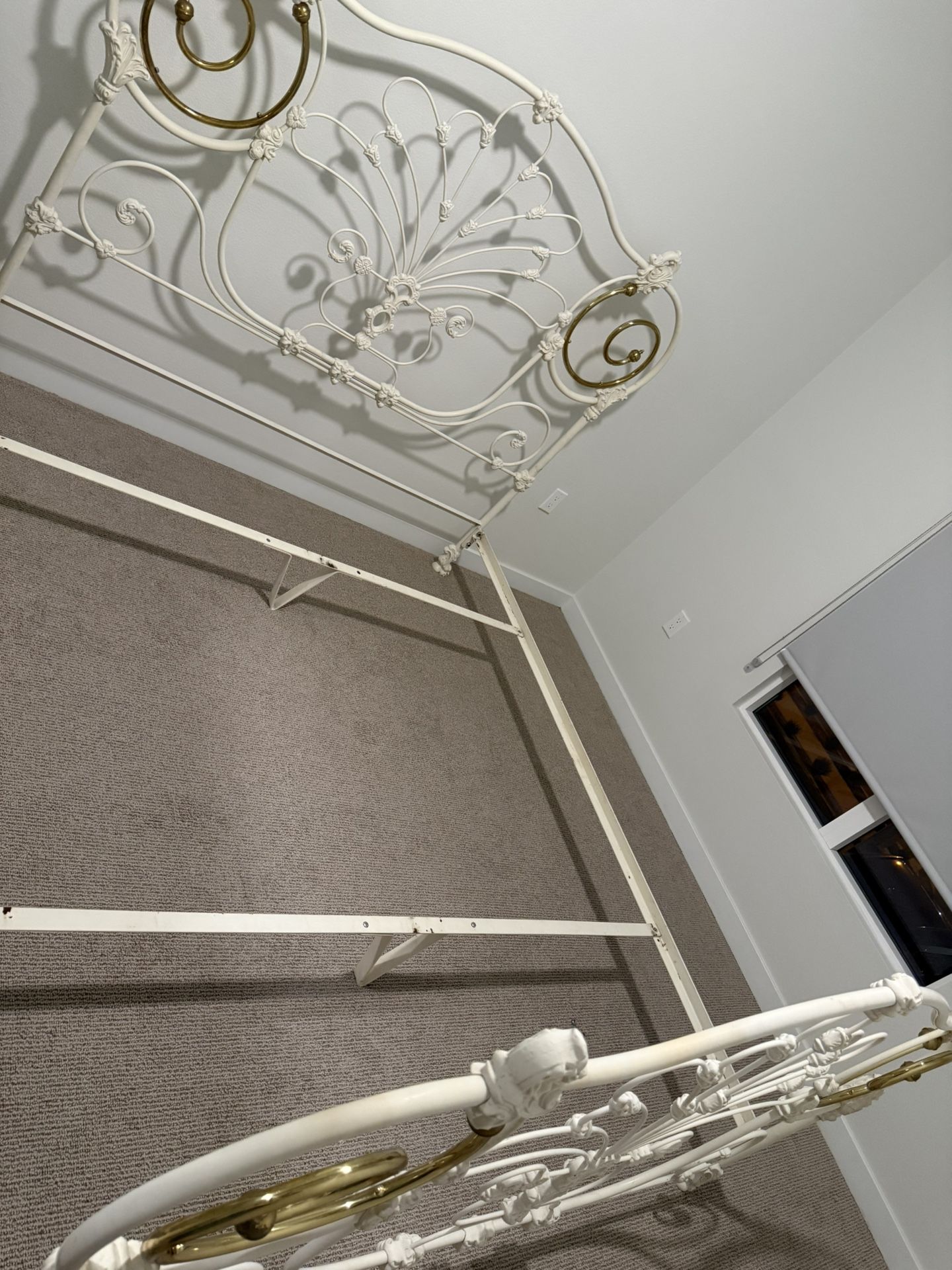 Cal king Vintage Elliot’s Design Bed Frame