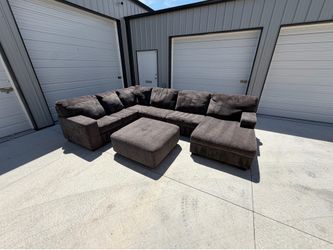 Sectional Couch (FREE DELIVERY‼️)