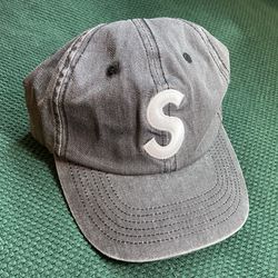 Supreme S Logo 6-Panel Black Hat