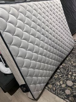 Full SIZE MATTRESS