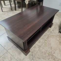 Tv Stand Like New Solid wood no scratches