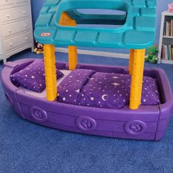 Noah’s Arc little Tikes Boat Bed 