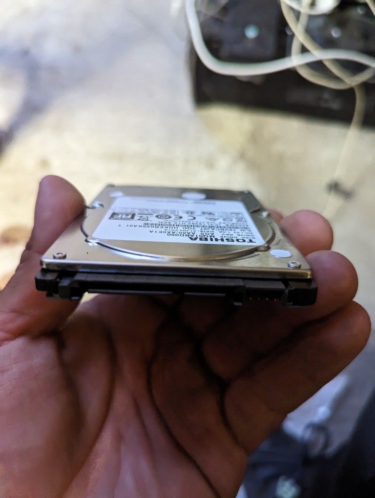 Toshiba Hard Drive 1Tb