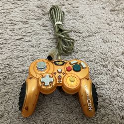Mad Catz MicroCon 5636 Nintendo GameCube Controller (Orange)