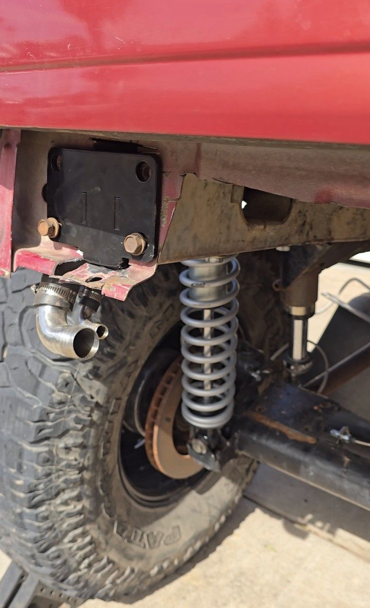 Rear Tie In Bumper Brackets For Cherokee Xj 86 To 2001