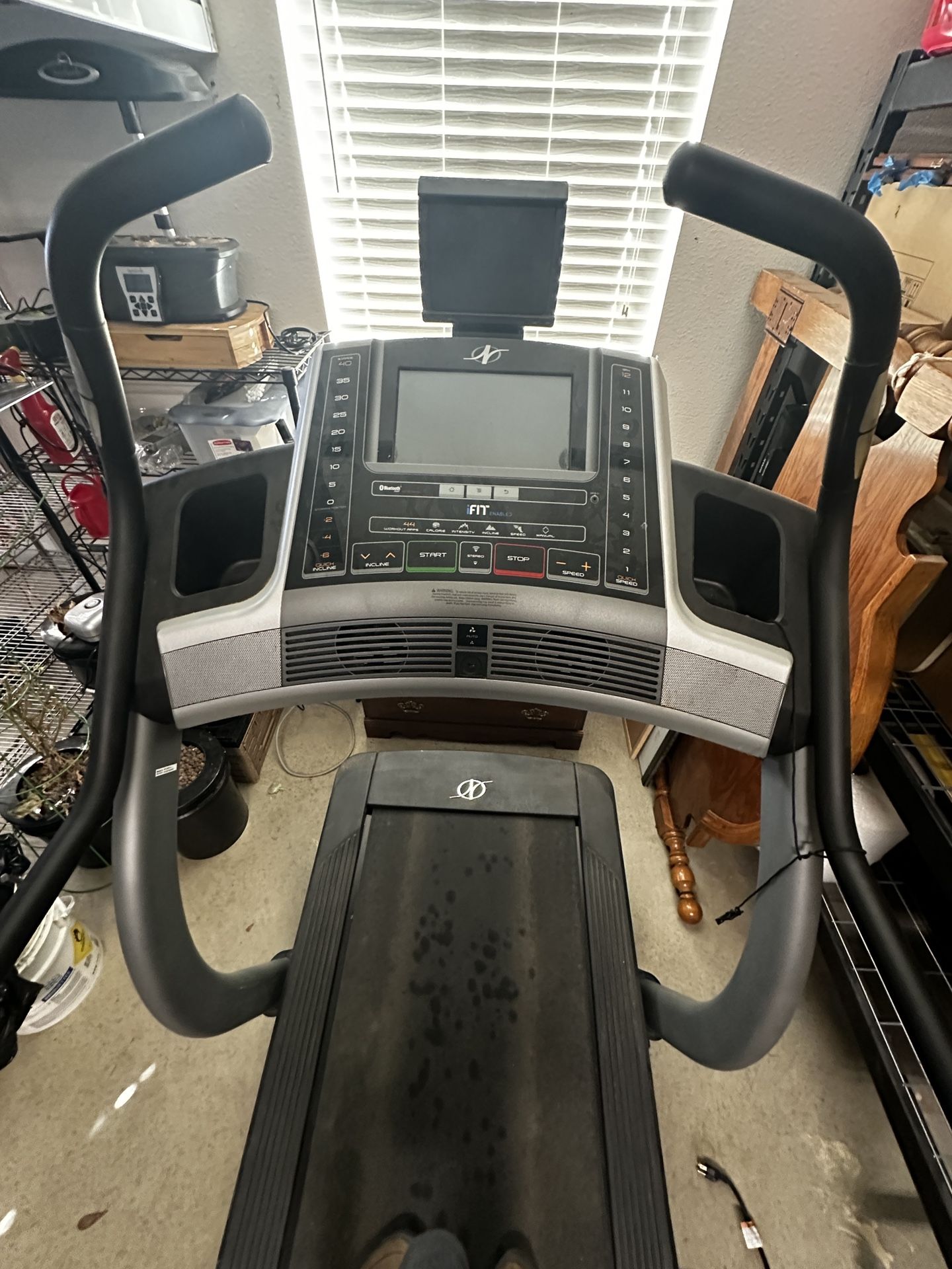 Treadmill - NordicTrack X11i