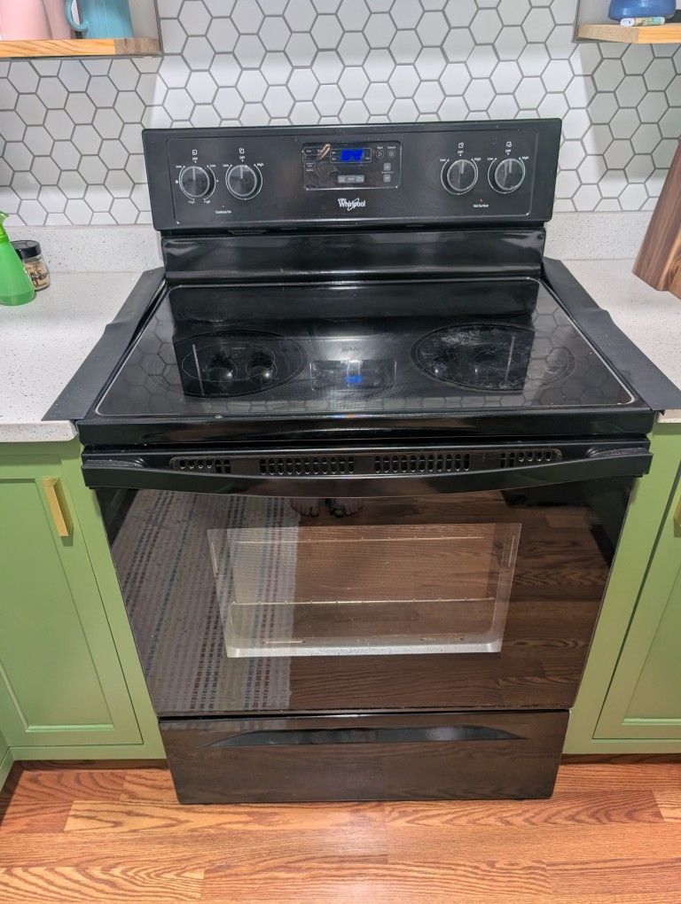 Whirlpool Freestanding Electric Stove