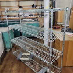 TALL BAKER RACKS (HOME18)

