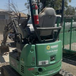 John Deer 17 G Mini Excavator 