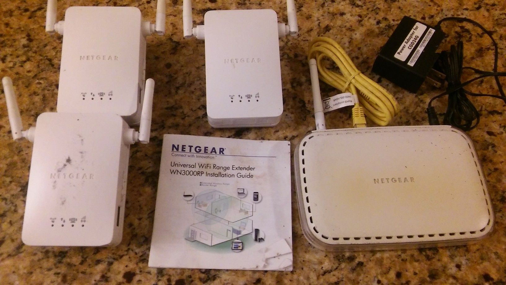 Netgear wifi router with range extenders