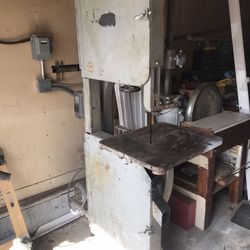 Northfield Foundry & Machine Co.  Industrial 20” Band Saw.