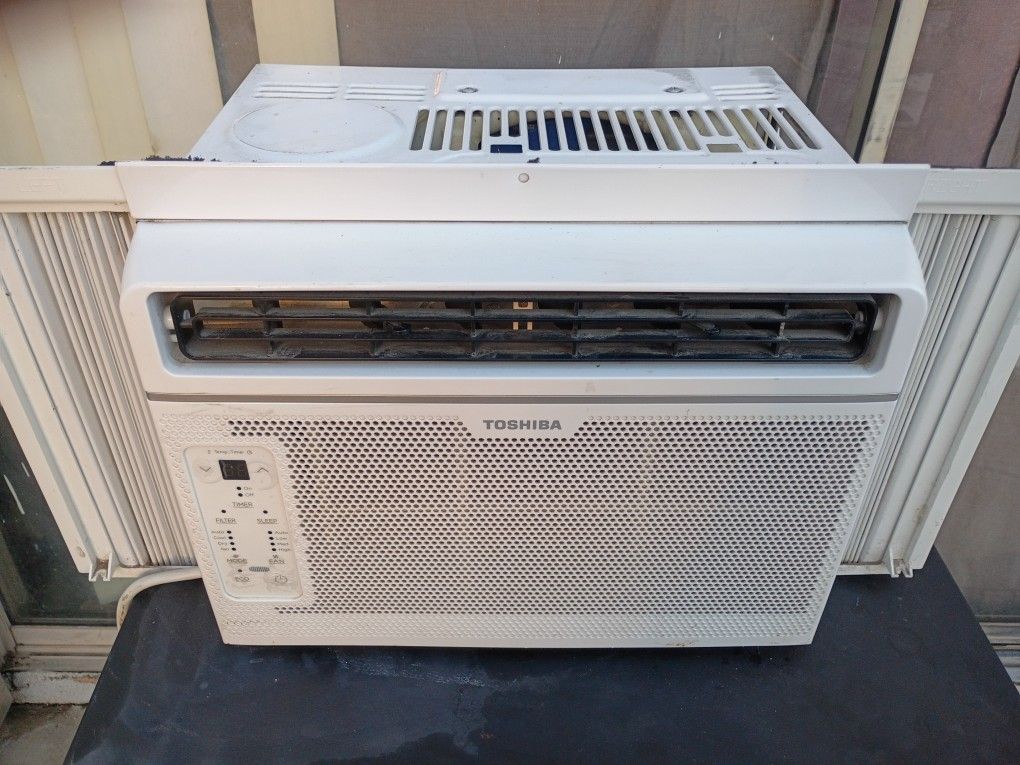 Toshiba Window AC Unit