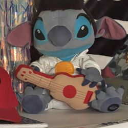 Stitch dressed as Elvis