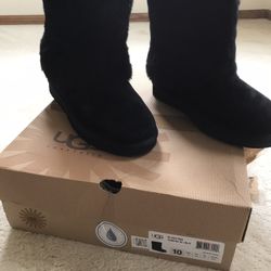 AUTHENTIC NEW UGG LADIES BOOTS SIZE 10
