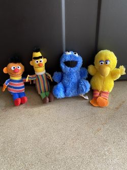 1985 Sesame Street Plush Toys (Set of 4)