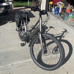 Electra (Trek) Electric Bike - Vale Go 