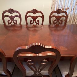 Dining Room 8 Chairs