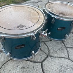 Ludwig Tom Drums (2) – Great Condition, Teal Finish