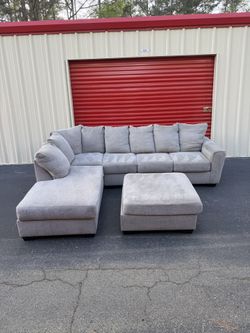 Gray Sectional Couch w/ Ottoman - Delivery Available!