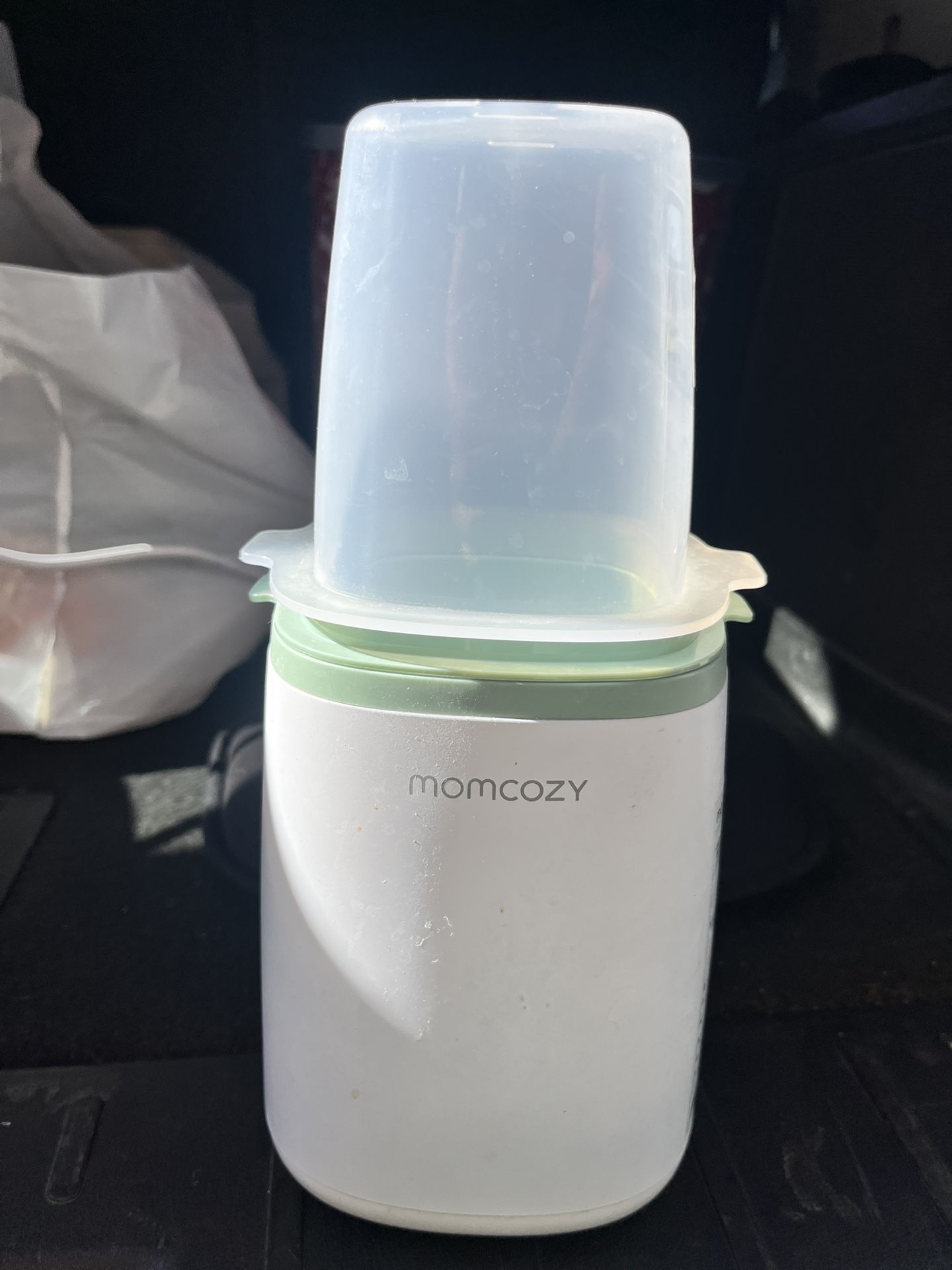 Momcozy bottle Warmer