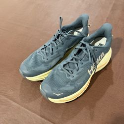 HOKA Men's Challenger 8 Running Shoe size 13 