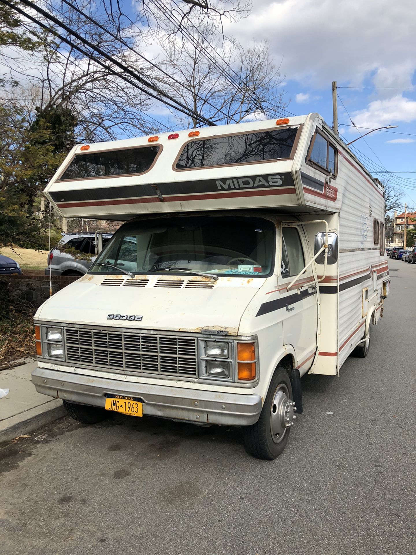 Dodge RV sportsman 2000