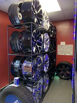 Wheel for sale Rines nuevos en venta para todo tipo de carro o camioneta pregunte sin compromiso