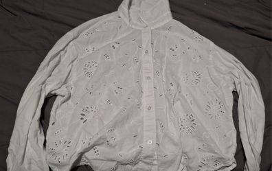 Medium-sized White Lace Walmart Blouse