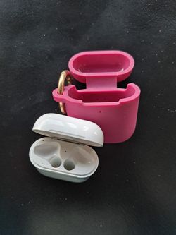Authentic Apple Airpod Charger With Silicone Case