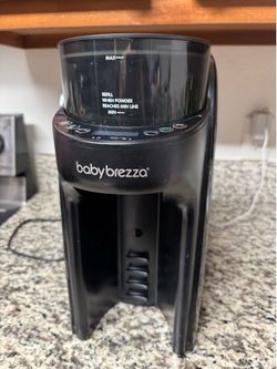 Baby Brezza Pro Advanced  Baby Formula Dispenser