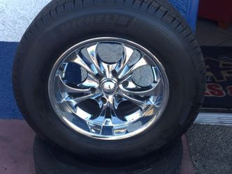Selling 6 lug rims