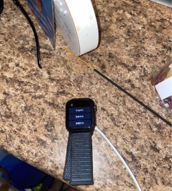 Apple Watch SE midnight blue with charger!!