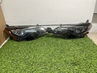 2017-2018 TOYOTA COROLLA HEADLIGHTS