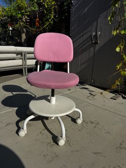 Pink Kids Desk Chair with Footrest
