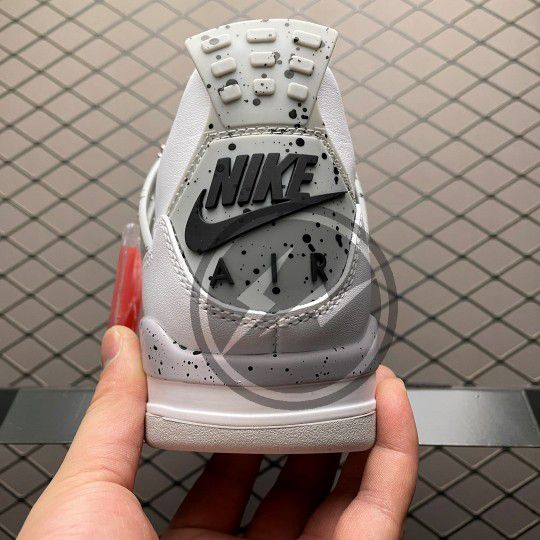 Jordan 4 Retro White Cement New Sneaker