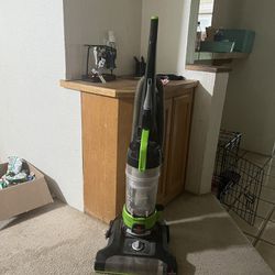 Working Vacuum 