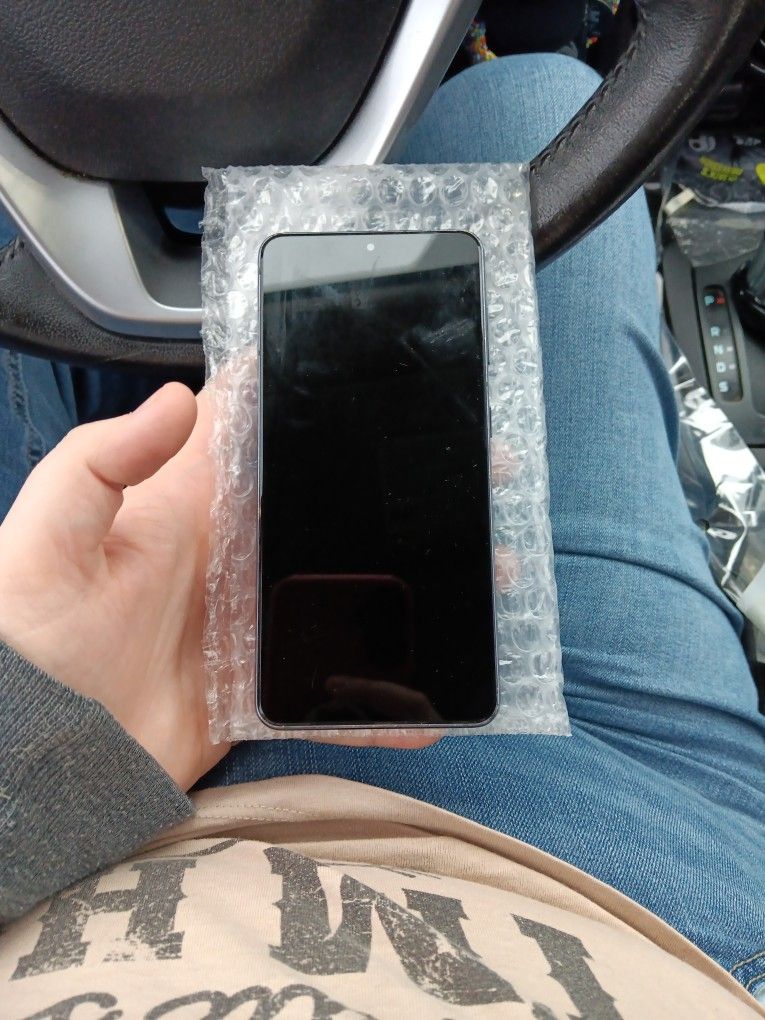 SAMSUNG S22