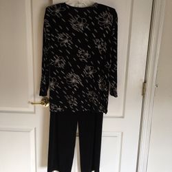 SPRING 3 PIECE SUIT, BLACK AND WHITE, SIZE : MEDIUM 