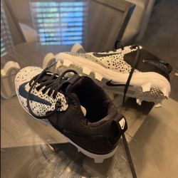 Youth Nike 4.5 Cleats 