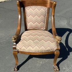 Antique Chair - Lion Head 