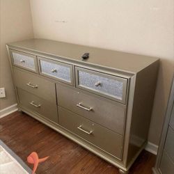 Brand New/Lila Champagne Dresser/Queen,full,twin, King Size Bedroom Set Available/Financing Options 