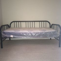 SOFA DAYBED TWIN SIZE WITH NEW MATTRESS 