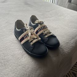 Authentic Gucci Kids Grade School Size 1.5 Or 2 Boys 