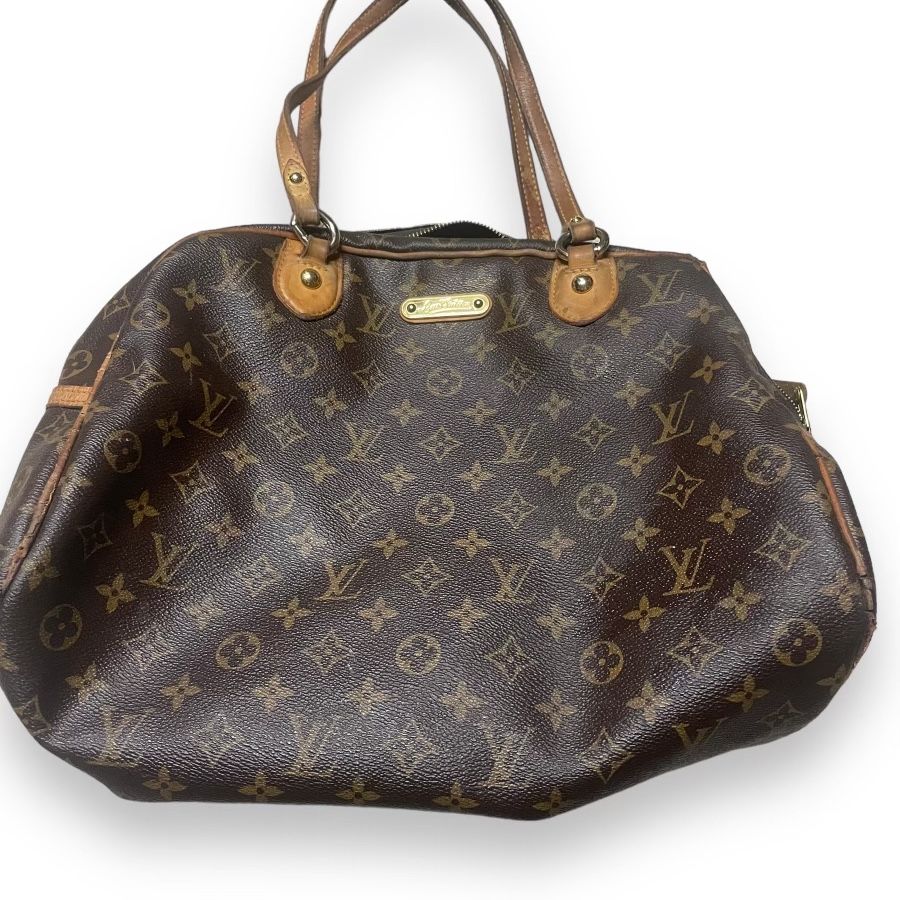 Louis Vuitton Purse