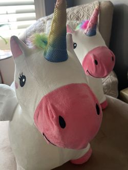 Bouncy Riding Unicorn