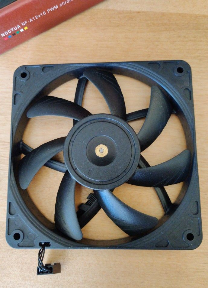 Noctua NF-A12x15 PWM chromax black 120mm Fan