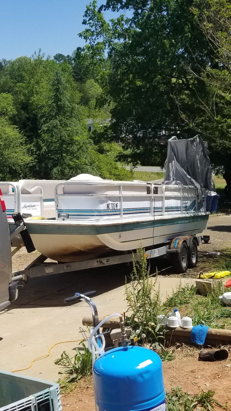 1998 Hurricane Deck Boat 226