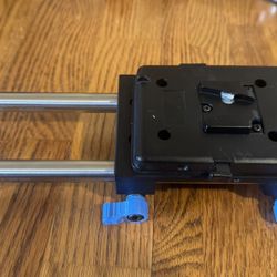 V Mount Plate Red rock Micro